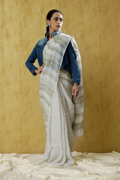 Navika- The Beige Stripe Linen Saree