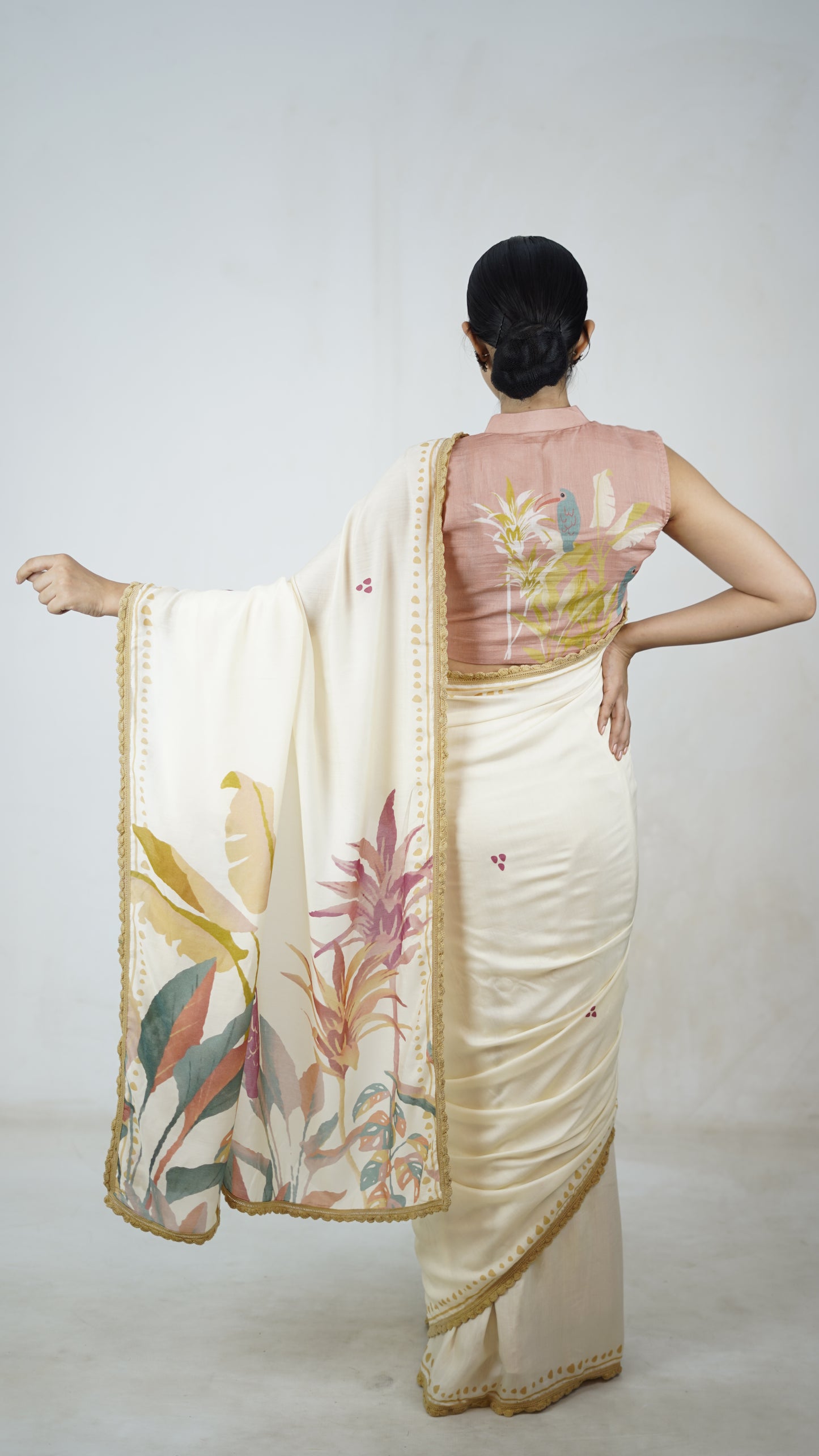 Dhvani - The Off white Muslin Saree