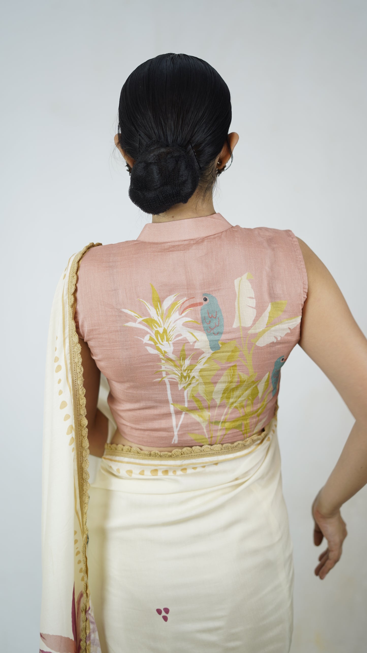 Dhvani - The Off white Muslin Saree