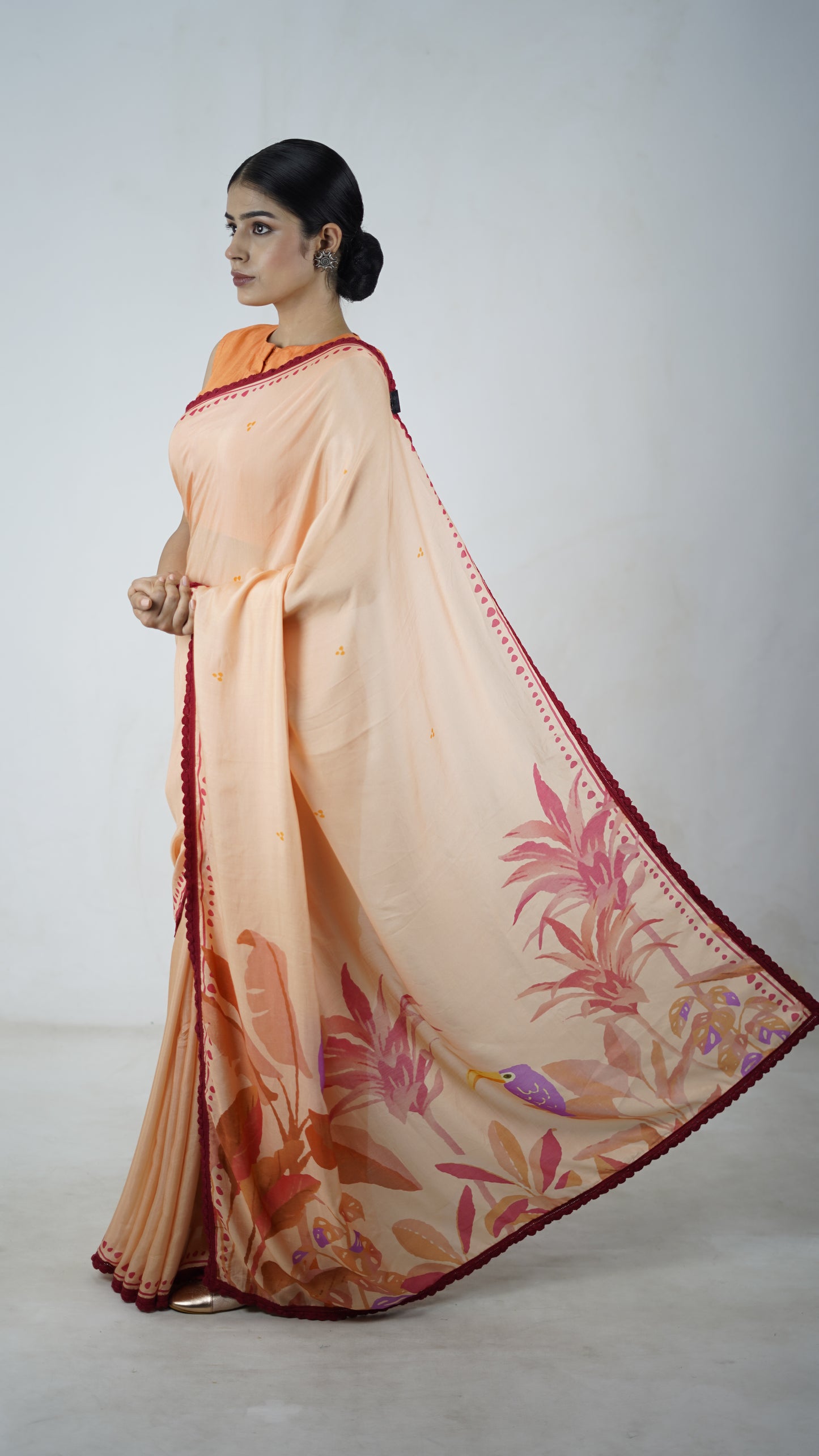 Chandni - The Off white Muslin Saree