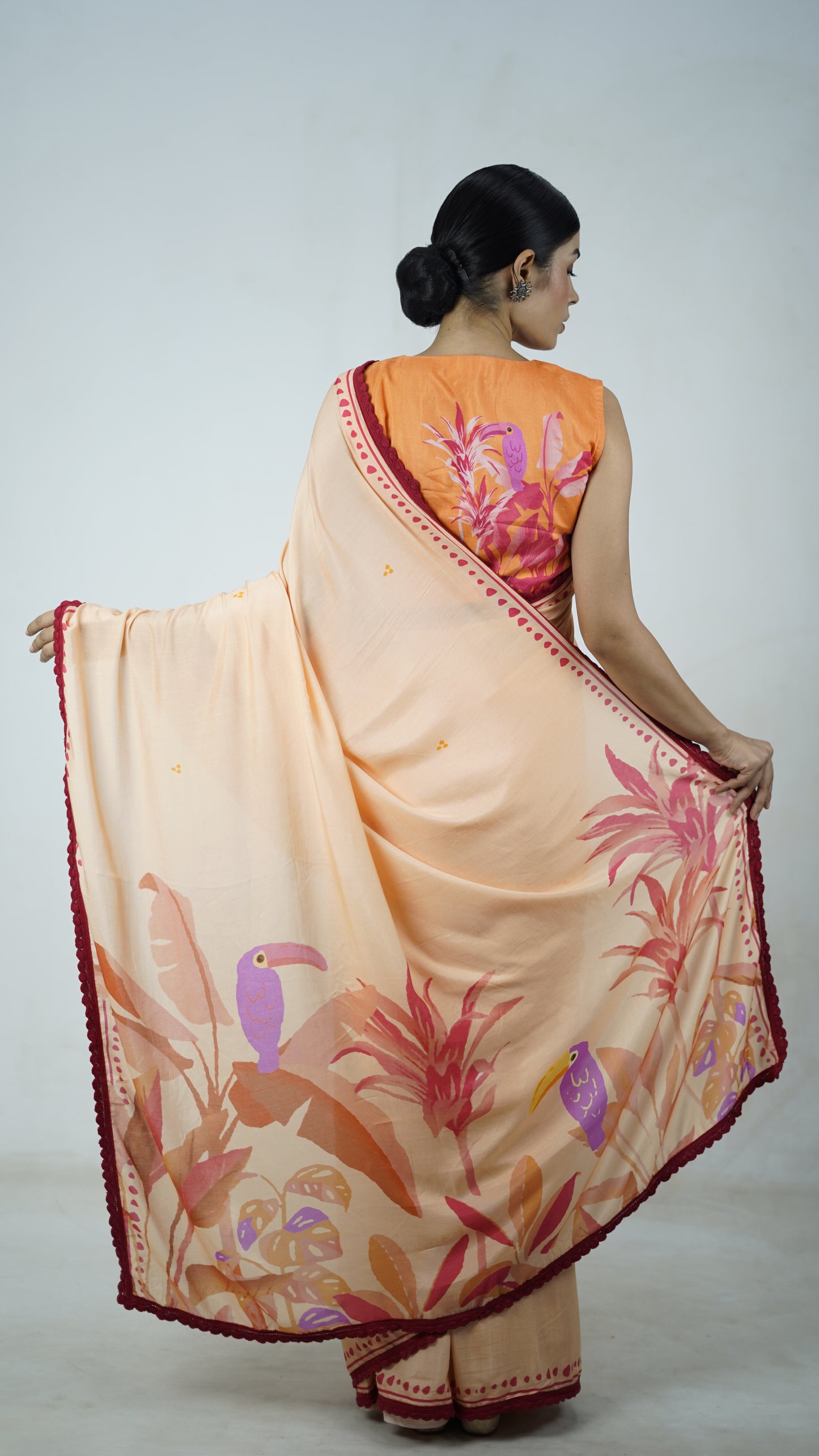 Chandni - The Off white Muslin Saree