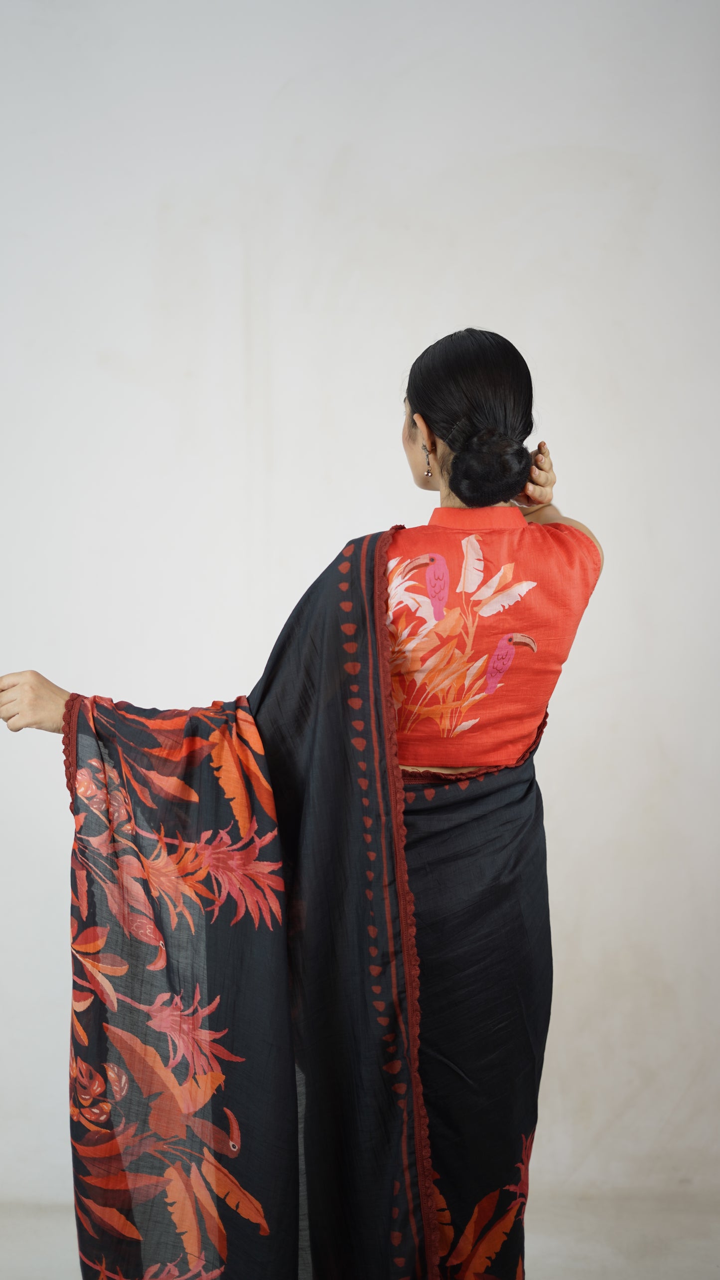 Hemangi- The Black Cotton Saree