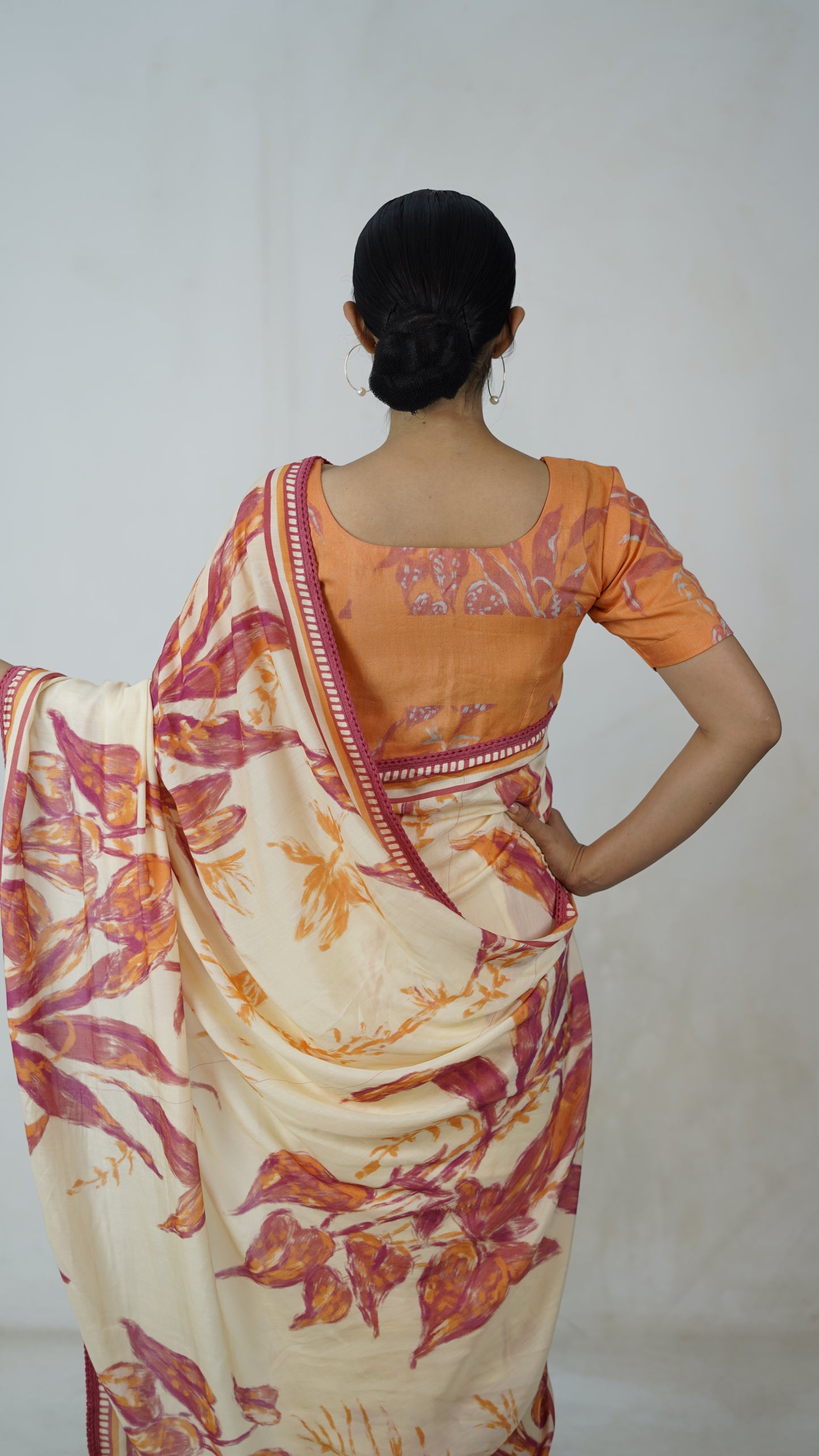 Falak - The Off White Muslin Saree