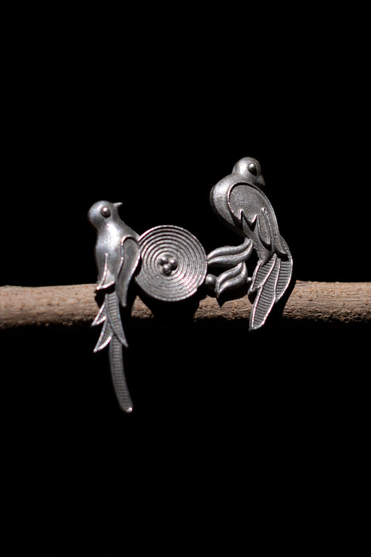 Avian- Elegant Parrot Ring